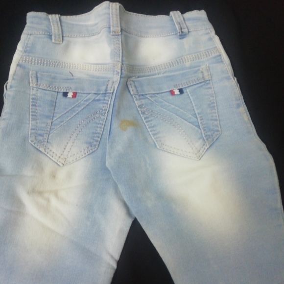 Sky blue jeans - Picture 3 of 3